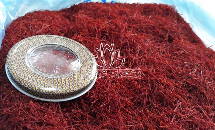  فروش عمده زعفران صادراتی قیمت زعفران درجه یک در مشهد
